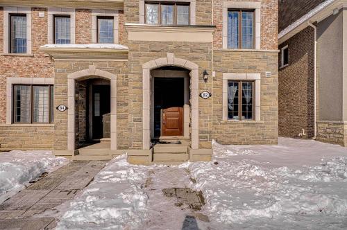 Toronto Modern house at Richmond Hill