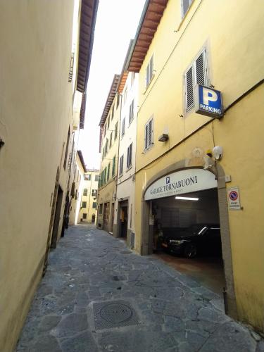 Tornabuoni View photo 98