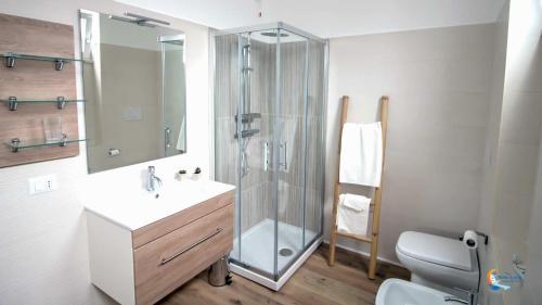 A bathroom at Baia di Luna