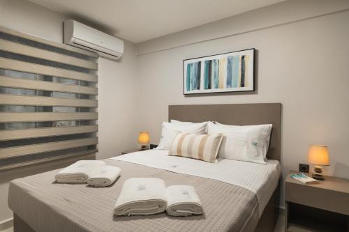 2 bd downtown home with private parking 400 meters walk to the beach