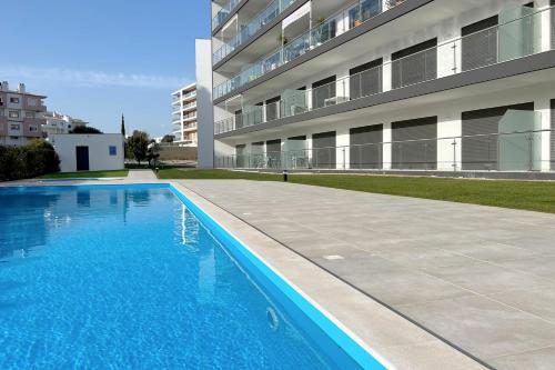 T1 Monte Residence by amcf