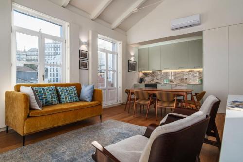Victoria Luxury Apartment, Historic House Downtown