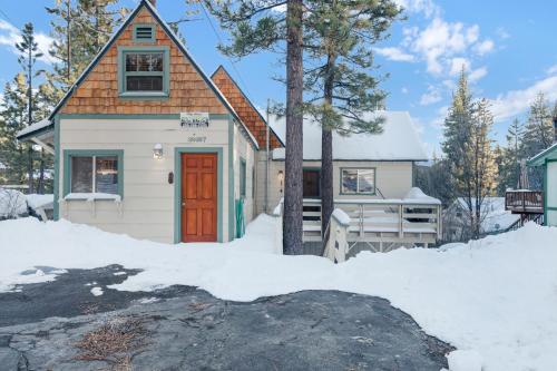 2259-Fawnskin Pines cabin