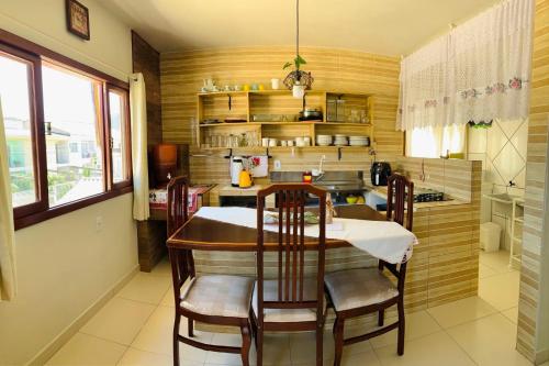 Køkken eller tekøkken på Ingleses norte da ilha