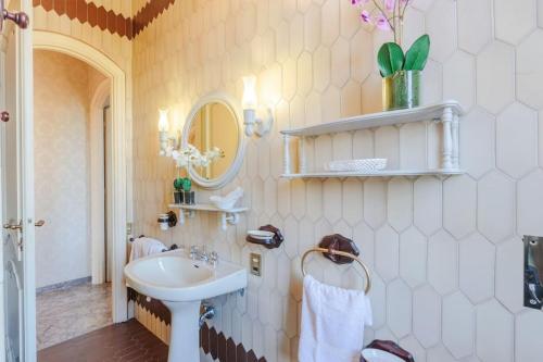 Koupelna v ubytování Villa Cesare 4 bedroom Villa with Pool