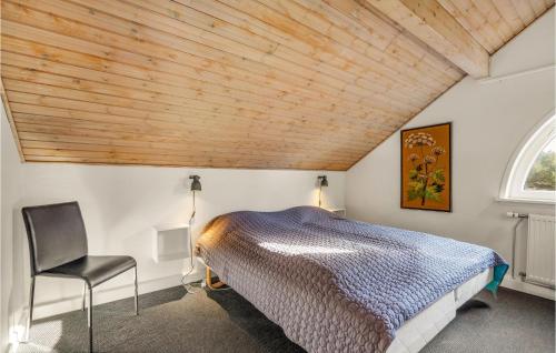 En eller flere senge i et værelse på Cozy Home In Rm With Wifi