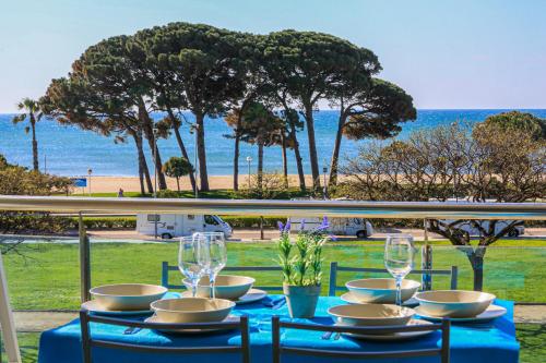 LITORAL COSTA DORADA - TORRESOL 2 15 Only families