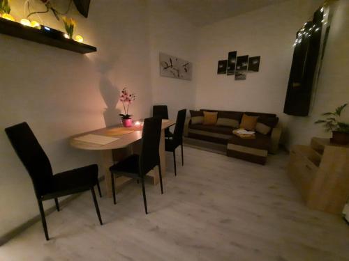 Ruang duduk di Orchidea Apartmanház