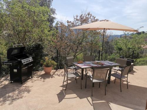 CHEZ PERLE à LEVIE, logement entier de type T4