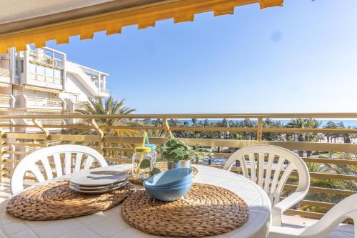 Novelty con vistas al mar