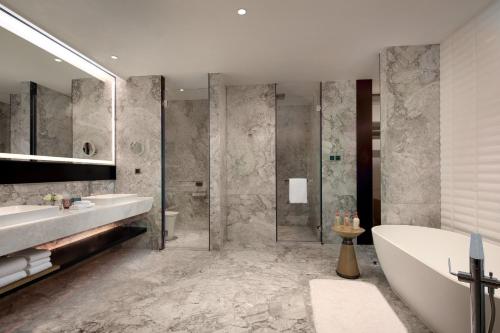 Ein Badezimmer in der Unterkunft Crowne Plaza Chaozhou Riverside by IHG