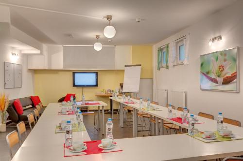 MEININGER Hotel Berlin Alexanderplatz photo 36