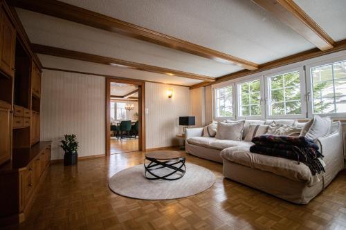 Χώρος καθιστικού στο Cosy Family House