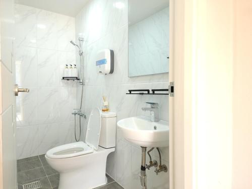 Bilik mandi di OYO Myeongdong 5 Lodge