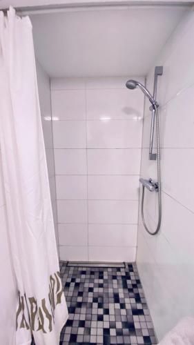 Bilik mandi di Haus-no19 GbR