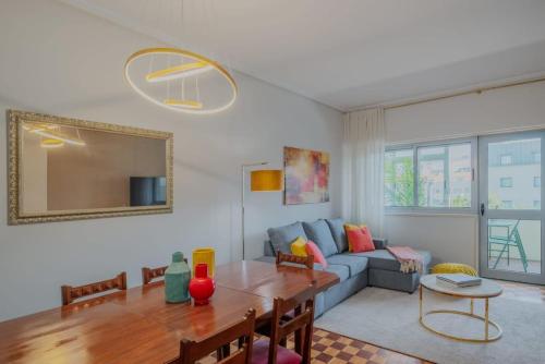 Sunny and Spacious House, 4BD 3Bath Downtown Porto