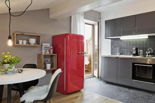 Η κουζίνα ή μικρή κουζίνα στο Bewegte Berge Apartments