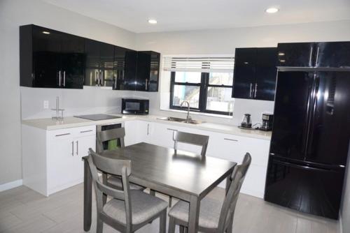  Hillsboro Suites & Residences Condo Hotel, St Kitts -  Room  picture :    Tea/Coffee maker    TV    Air conditioning                            