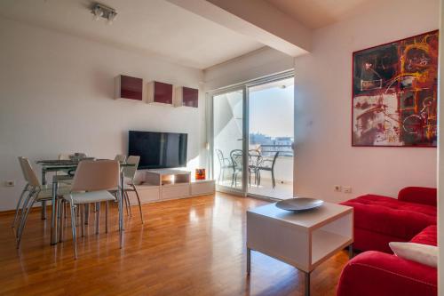 Sea apartment with free parking