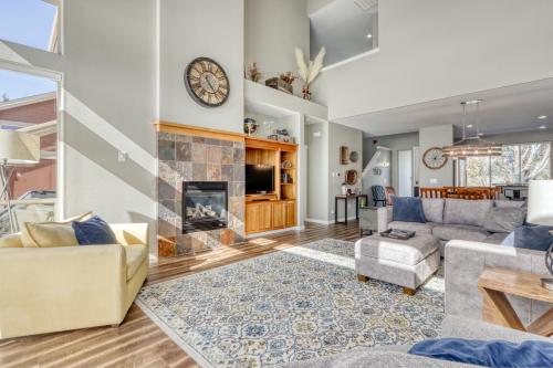 Creekside Village – Photos 3