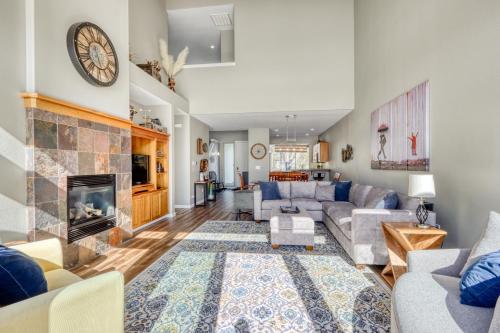 Creekside Village – Photos 5