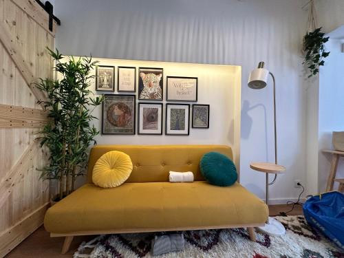 Estoril Tiny Home 5 Minutes From the Beach