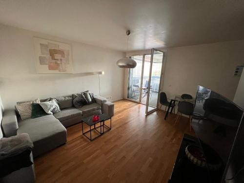 Hoche Nanterre. – Photos 5