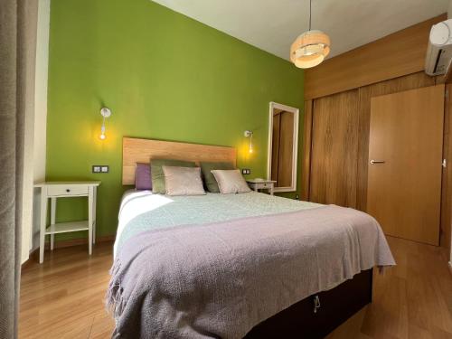 Amazing Apartment in the Heart of Malaga POOL & FREE PARKING