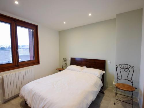 เตียงในห้องที่ Appartement Neuvecelle, 3 pièces, 4 personnes - FR-1-498-18