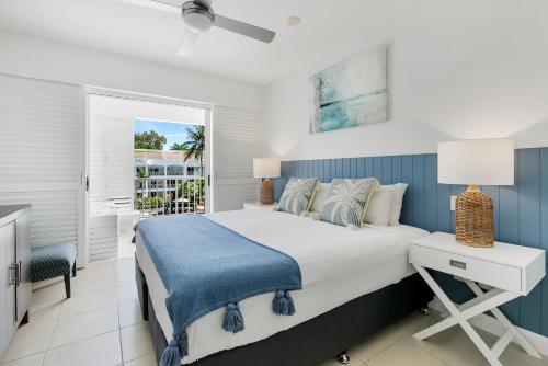 Un ou plusieurs lits dans un hébergement de l'établissement Elysium Private Apartments at Beach Club & Spa
