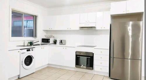 Φωτογραφία από το άλμπουμ του Beautiful Auburn Double Room Near ANZ Stadium Olympic Park DFO σε Auburn