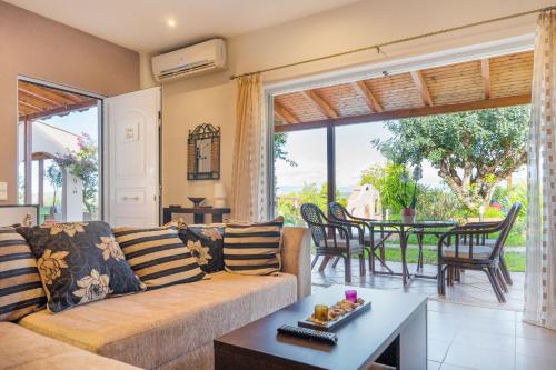 A seating area at Villa Red Porto Cheli