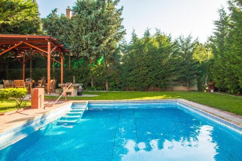 Villa Suburbia Budapest 1162 Budapest, 52 Irha utca kép - 3