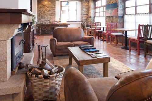 OviñanaにあるHotel Restaurante Cabo Vidíoのギャラリーの写真