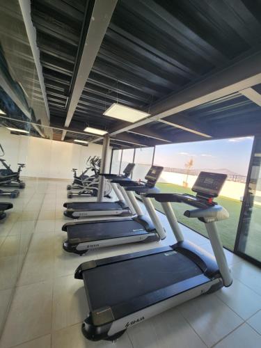 The fitness centre and/or fitness facilities at departamento hermosa vista y a 7 minutos del auditorio telmex
