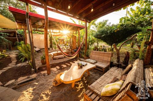 Κήπος έξω από το Casa La Aventura Guasacate - Popoyo