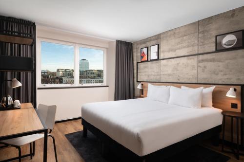 En eller flere senge i et værelse på ibis London Earls Court