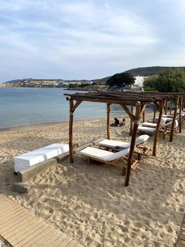 Pergola Paros Cycladic House by the Sea+Pool photo 3