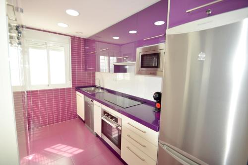 A kitchen or kitchenette at Fuengirola, Primera linea de playa