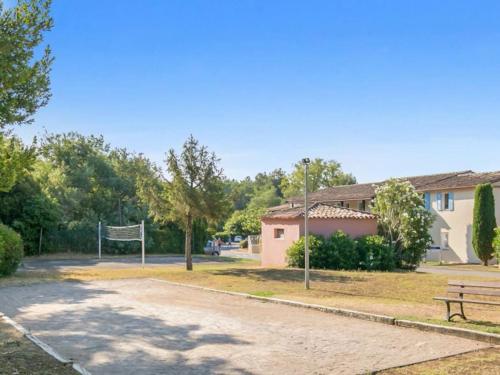 Fotografia z galérie ubytovania Parcs de Grimaud appartement 4 personnes vue mer v destinácii Grimaud