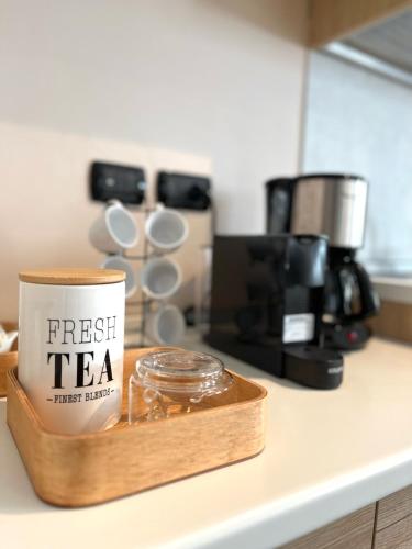 Set per la preparazione di tè e caffè presso Sweet Home