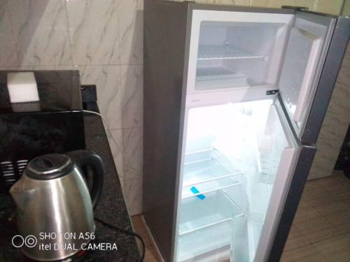 Kamar mandi di Unique 1BEDROOM Shortlet Stadium Rd with 24hrs light-FREE WIFI -N35,000
