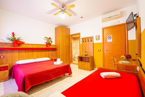 Booking Now Rome-Address Via Palestro,56- Breakfast included