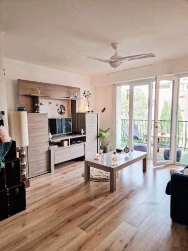 Eden Cassis - Centre Ville 2 chbres - Wifi - Clim