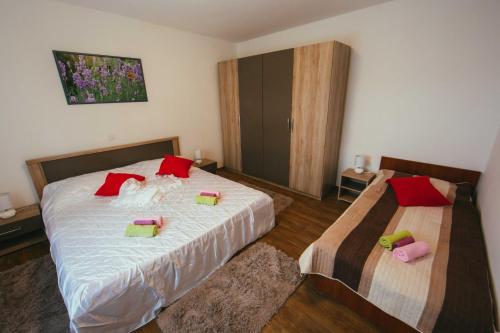Apartments with parking space Trogir - 15420