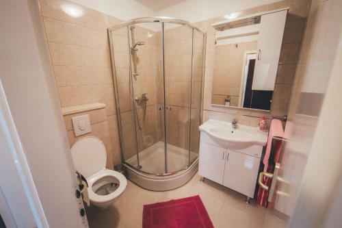 Apartments with parking space Trogir - 15420