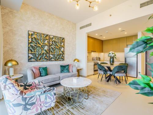 Gorgeous 1 BR with Private Terrace - Marina View