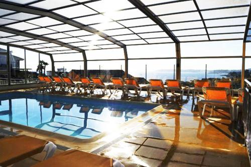 Descubre el encanto del Hotel Pinar en Sanxenxo 11 Apartamentos Riveiro