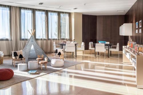 Χώρος καθιστικού στο Meliá Sol y Nieve
