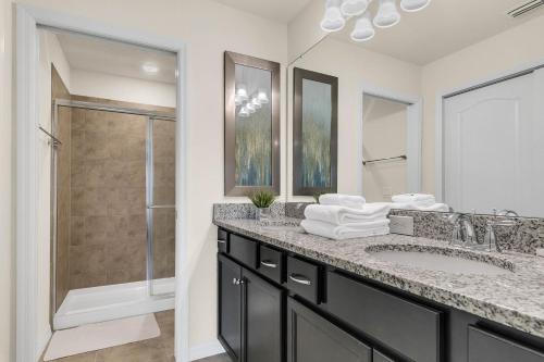 Koupelna v ubytování 5 Bedrooms 4 Bathrooms Solterra 4643 Td